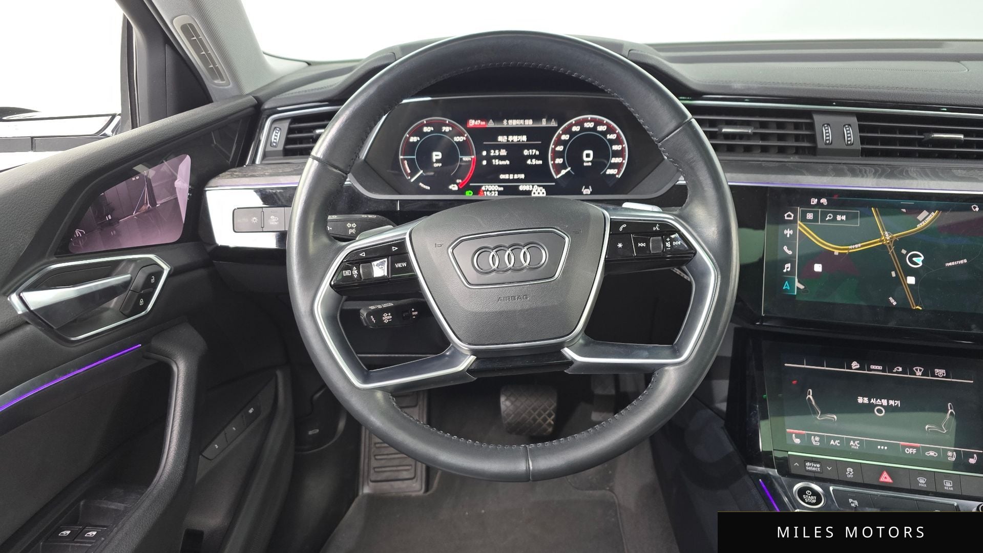 Audi e-트론 2021 — миниатюра 13