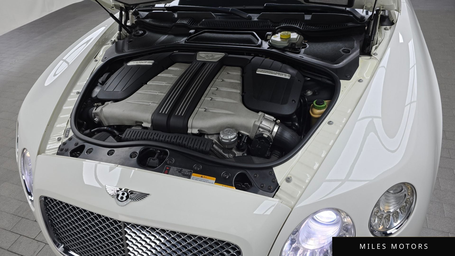 Bentley 컨티넨탈 GT 2012 — миниатюра 6