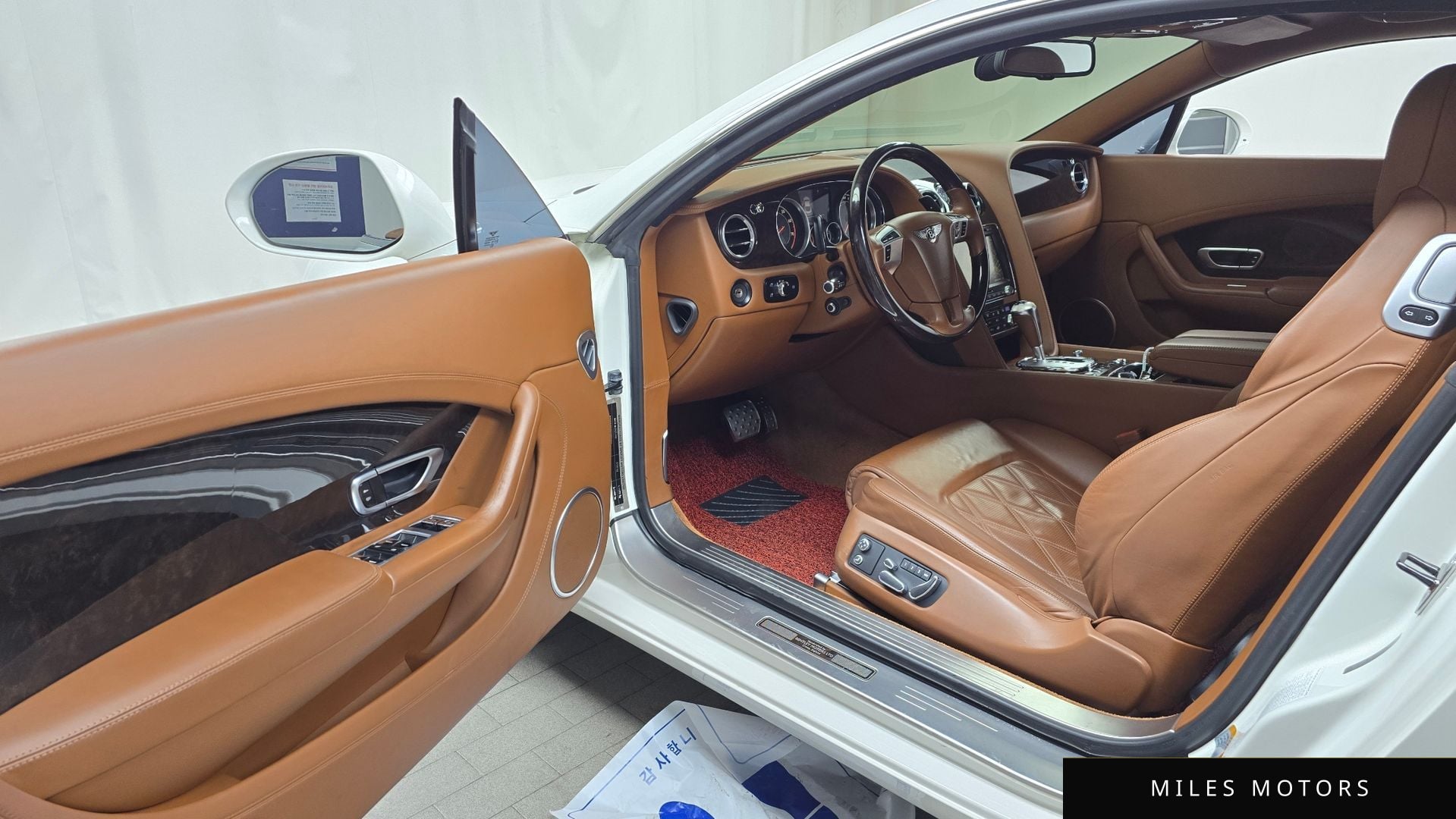 Bentley 컨티넨탈 GT 2012 — миниатюра 10