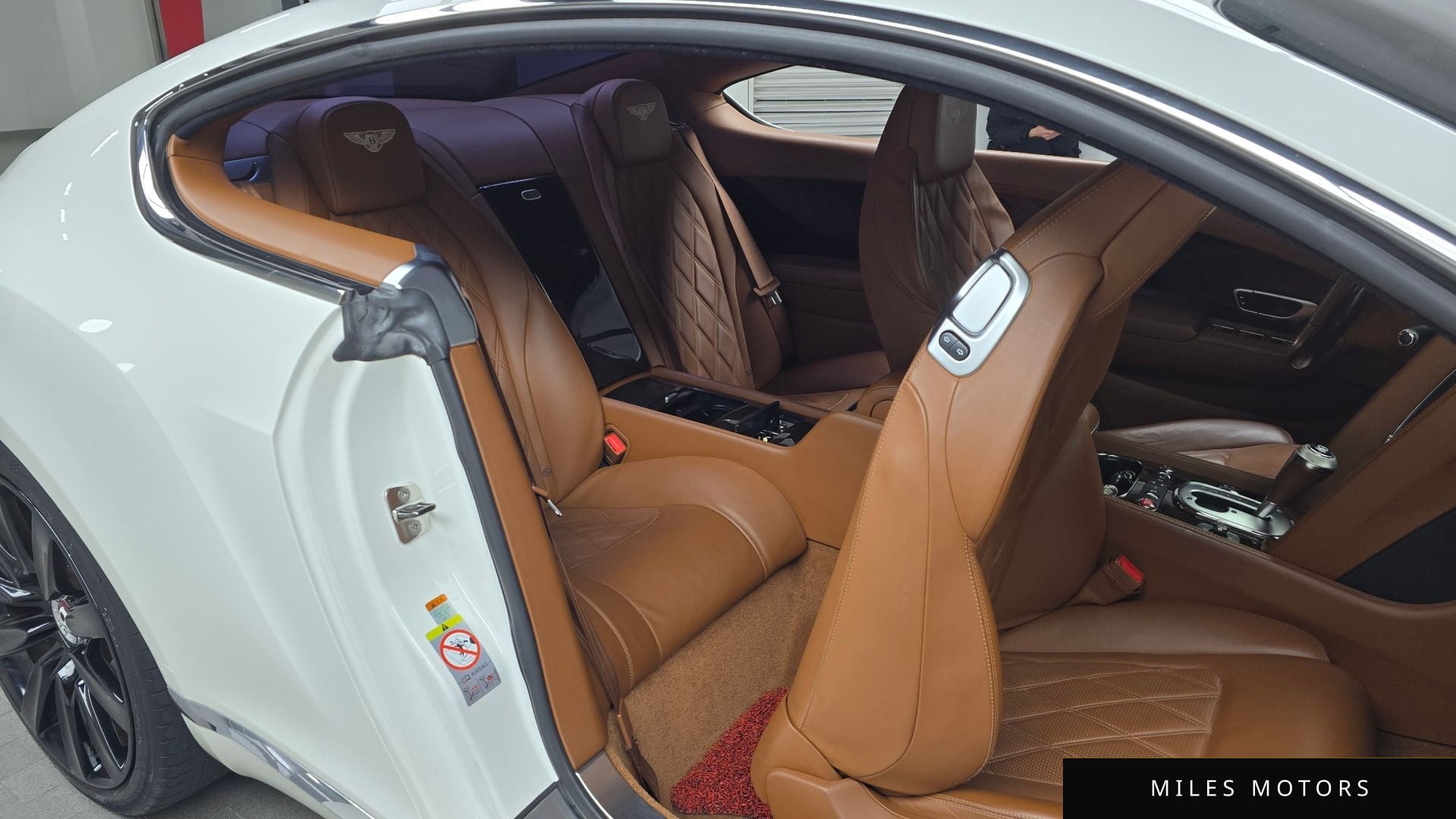 Bentley 컨티넨탈 GT 2012 — миниатюра 12