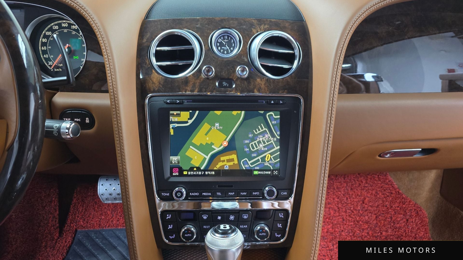Bentley 컨티넨탈 GT 2012 — миниатюра 14