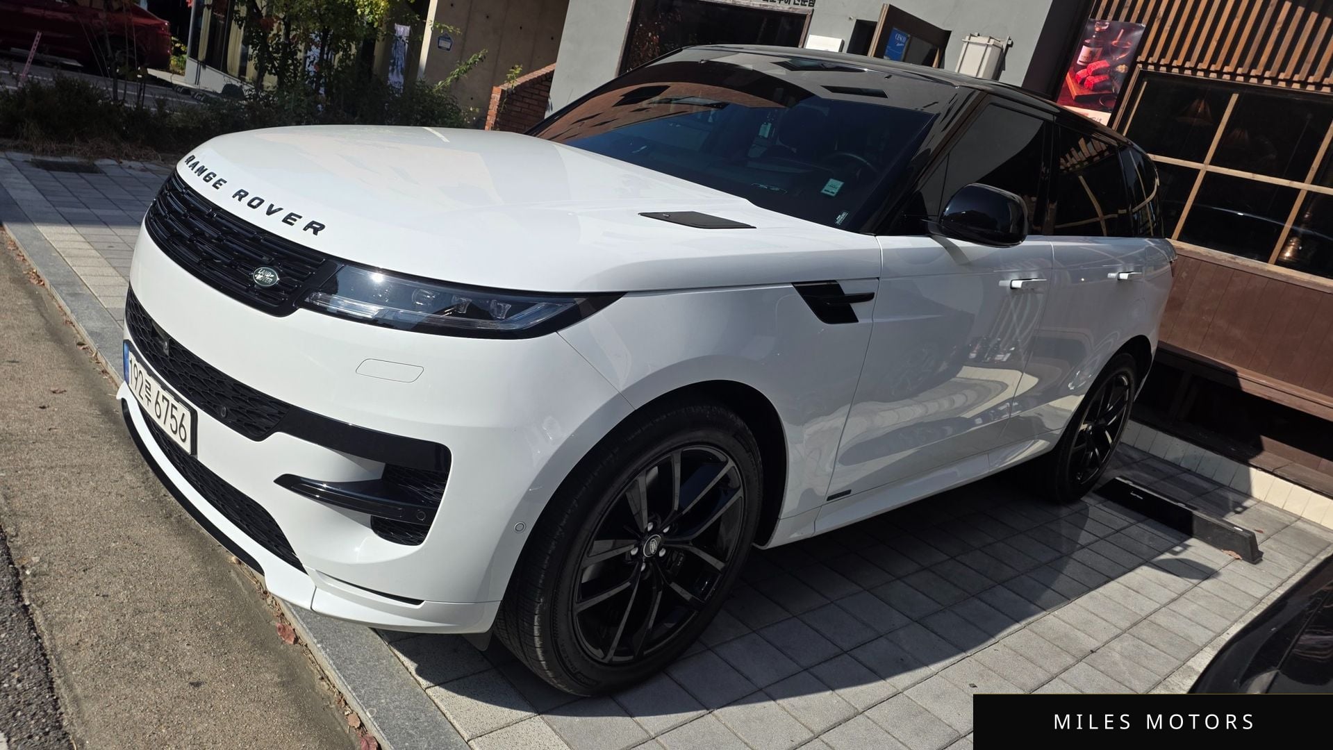 Land Rover Range Rover Sport 2023 — миниатюра 2