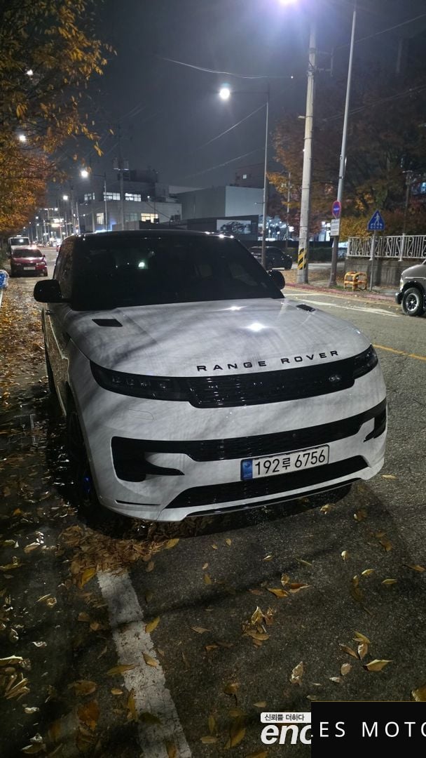 Land Rover Range Rover Sport 2023 — миниатюра 5
