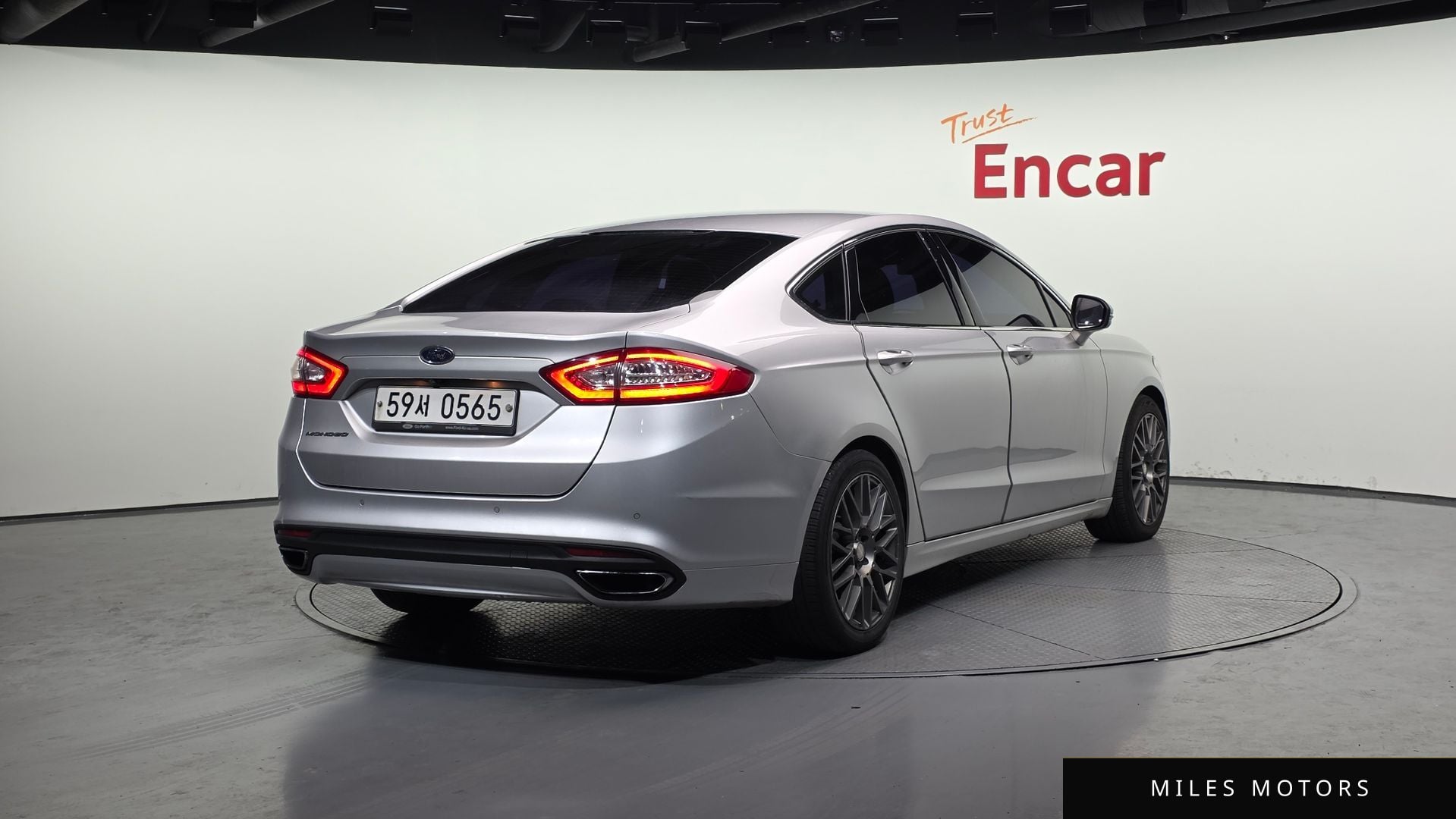 Ford Mondeo 2015 — миниатюра 2