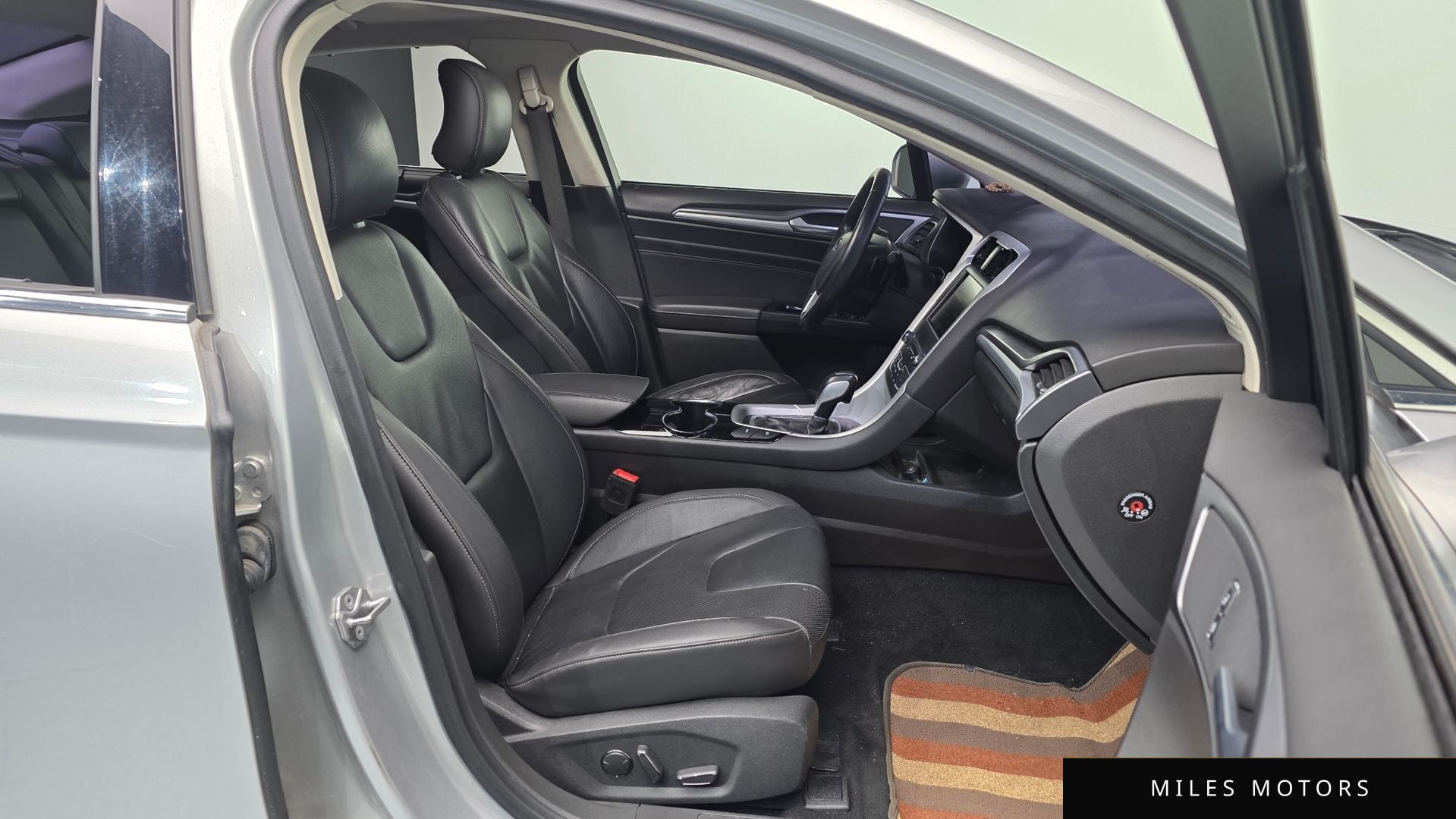 Ford Mondeo 2015 — миниатюра 10