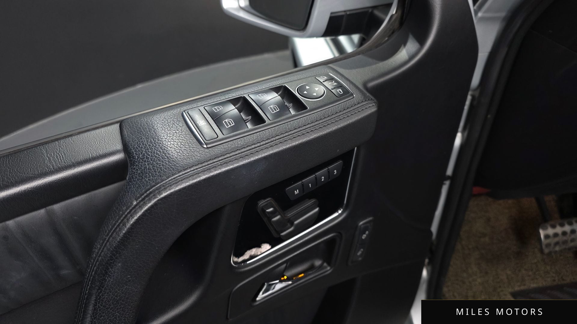Mercedes-Benz G-Class W463 2017 — миниатюра 17