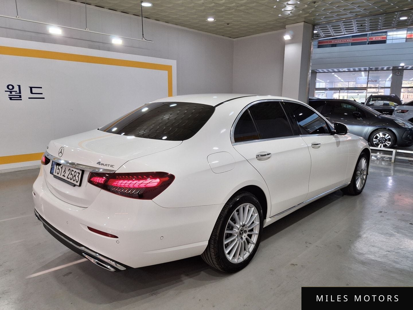 Mercedes-Benz E-Class W213 2023 — миниатюра 6