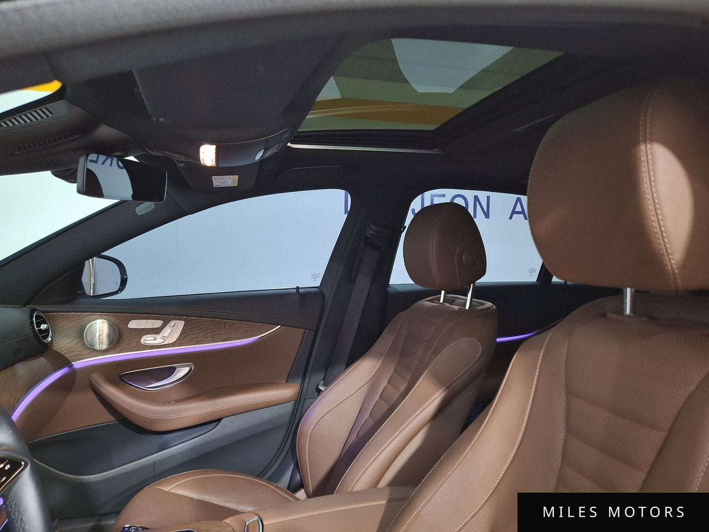 Mercedes-Benz E-Class W213 2023 — миниатюра 11