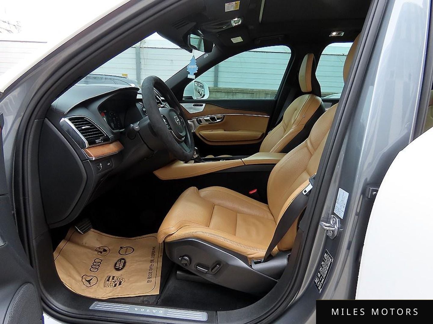 Volvo XC90 2019 — миниатюра 5