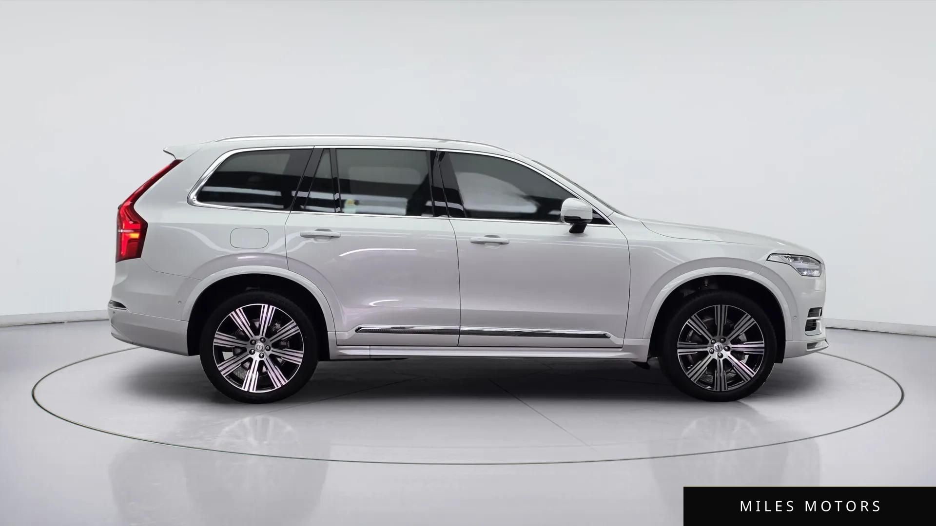Volvo XC90 2025 — миниатюра 4