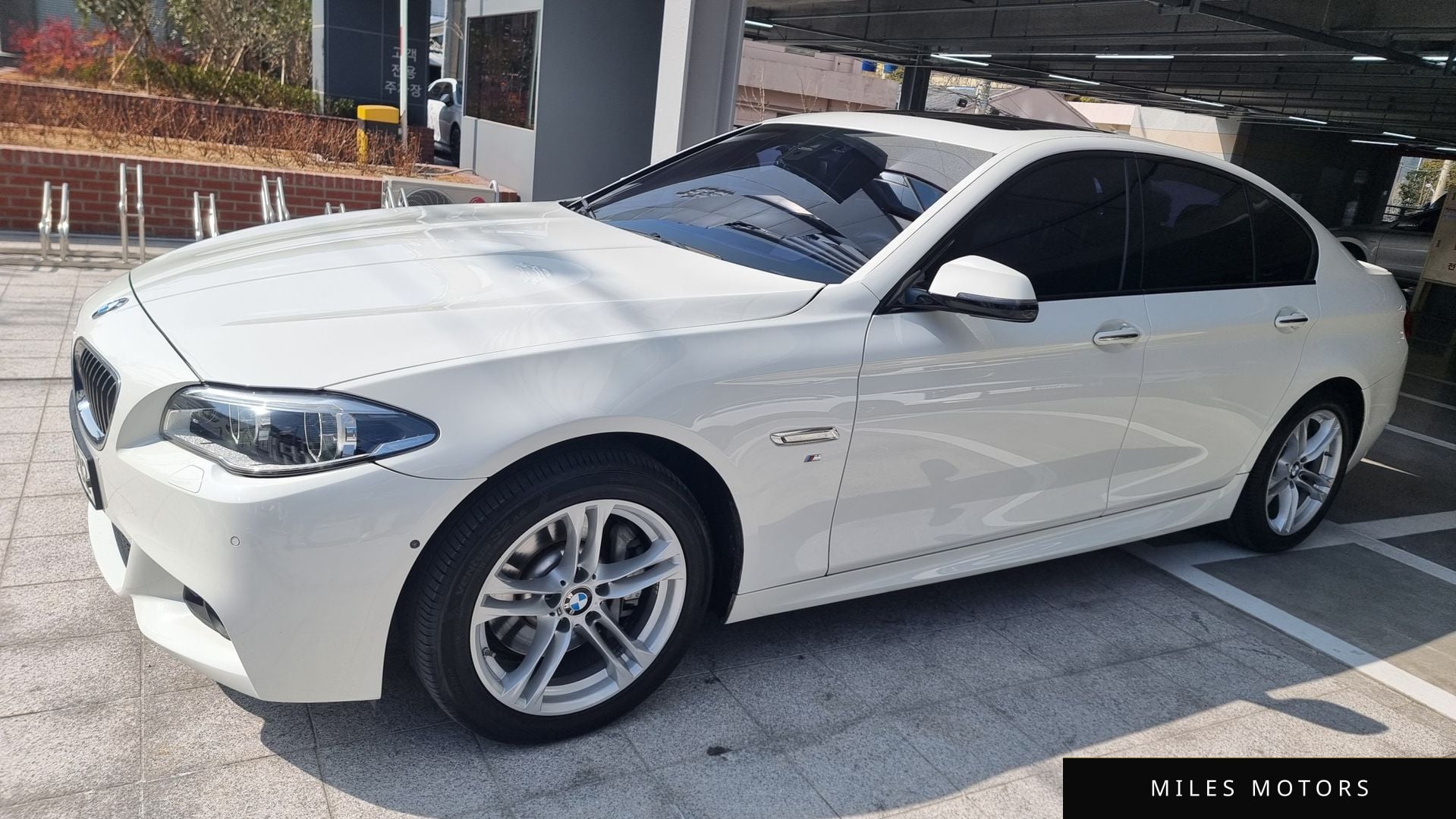 BMW 5 Series (F10) 2016 — миниатюра 3