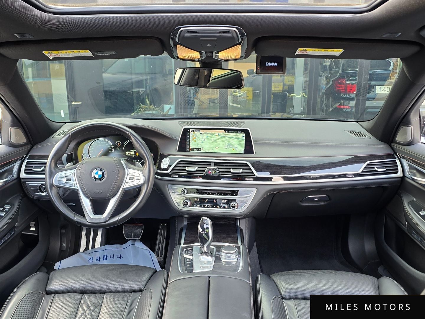BMW 7 Series (G11) 2018 — миниатюра 7