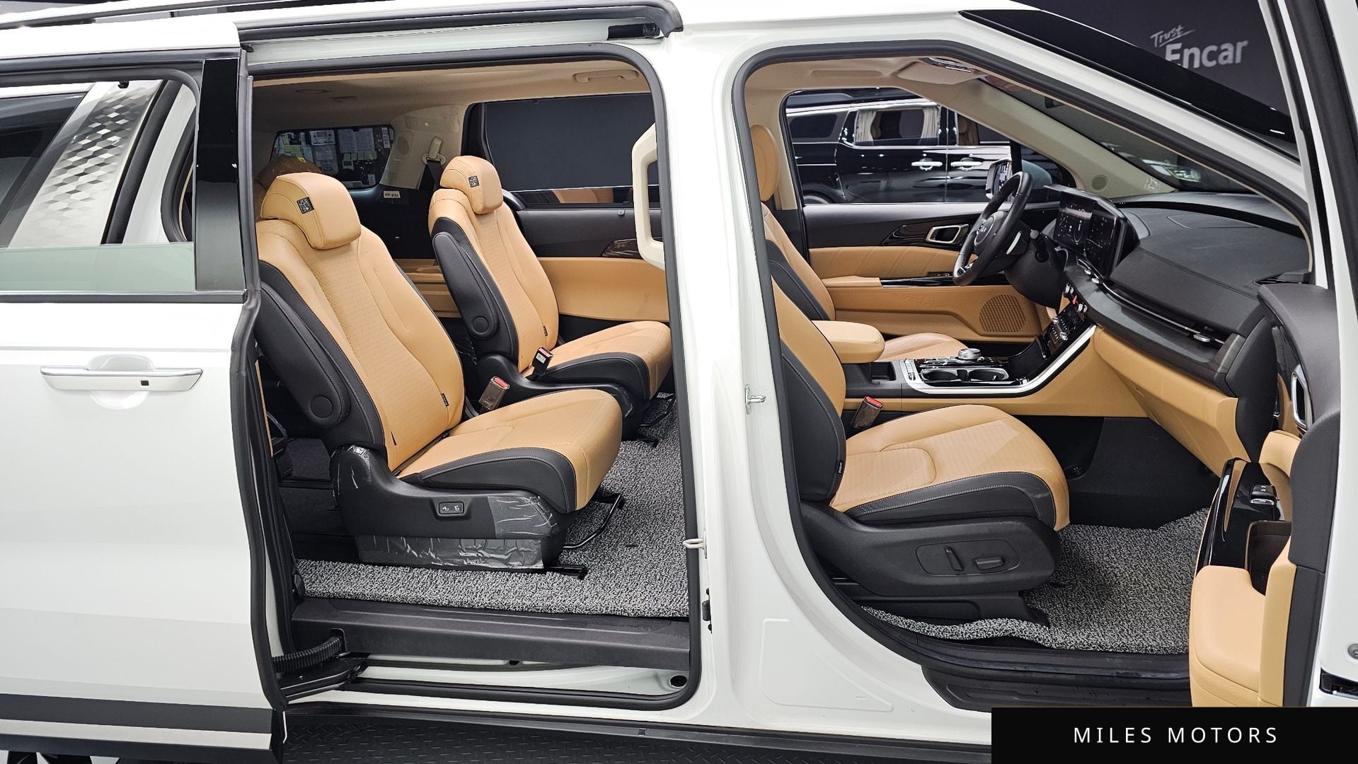 Kia Carnival 2023 — миниатюра 10