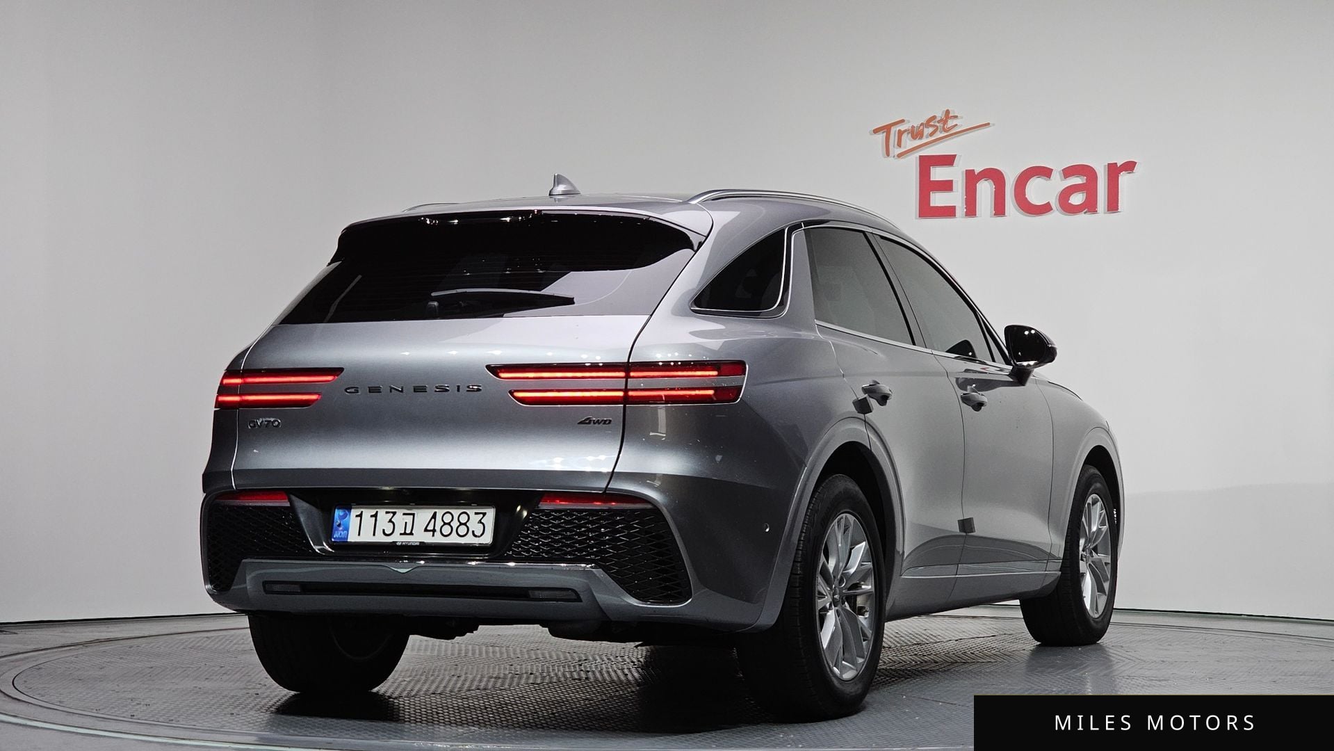 Genesis GV70 2022 — миниатюра 2
