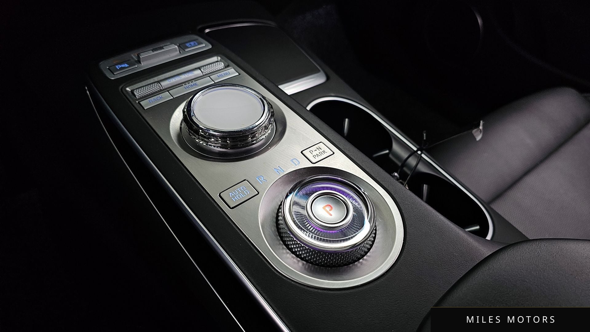 Genesis GV70 2022 — миниатюра 9