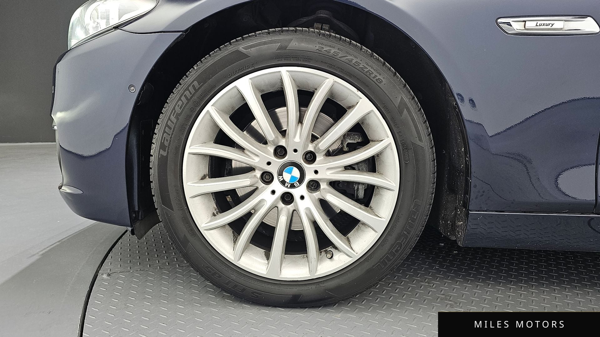 BMW 5 Series (F10) 2016 — миниатюра 5