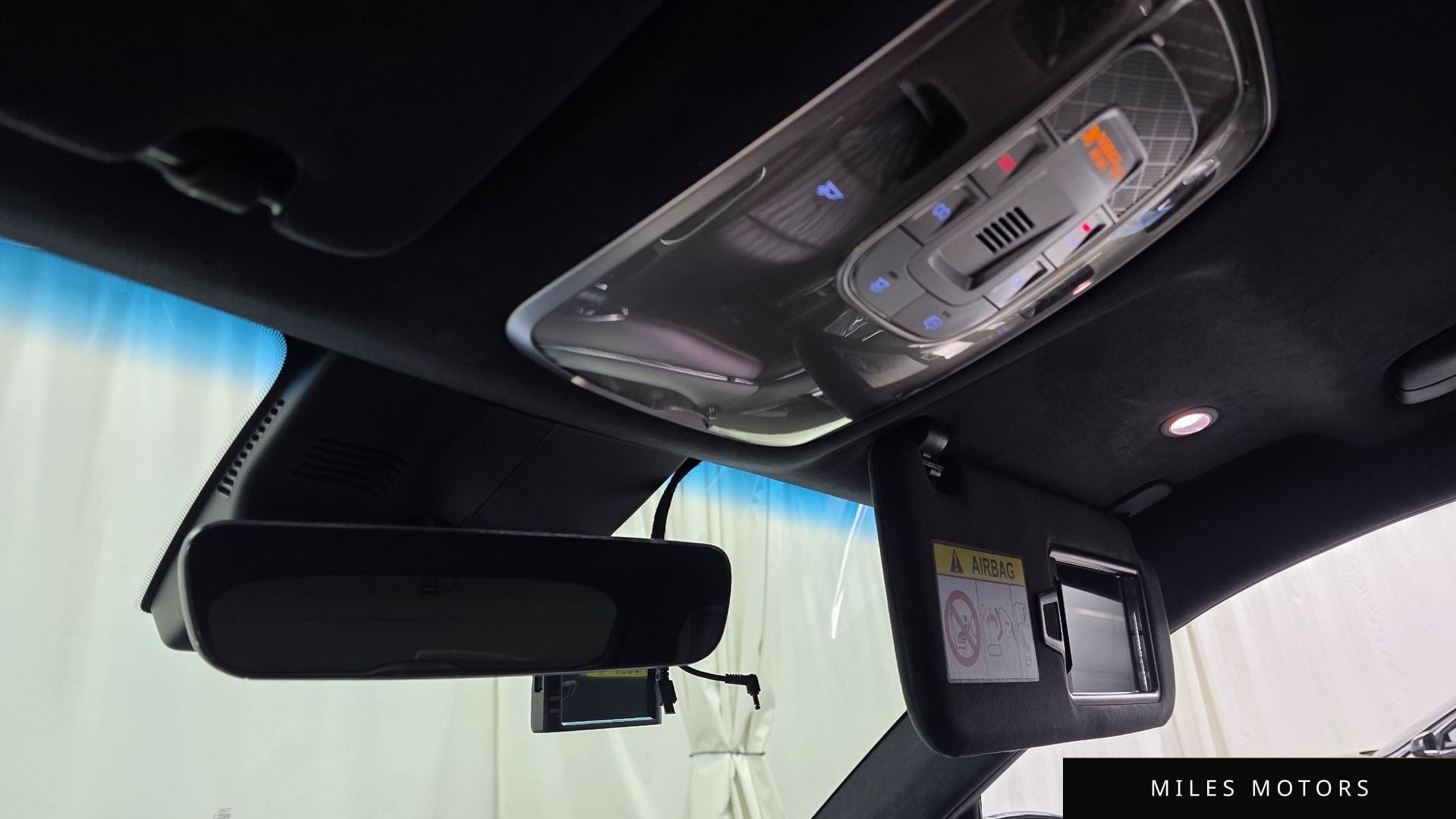 Genesis GV70 2021 — миниатюра 17