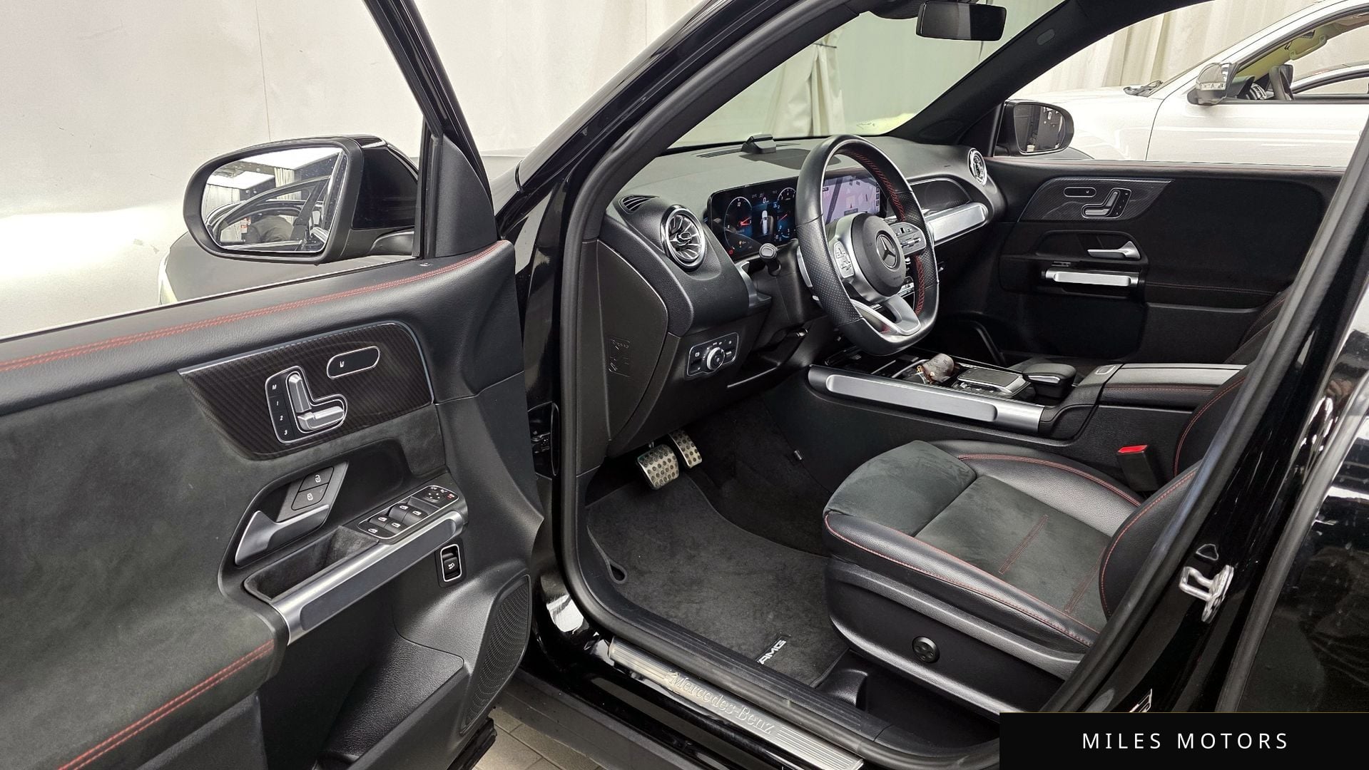 Mercedes-Benz GLB-Class X247 2021 — миниатюра 10