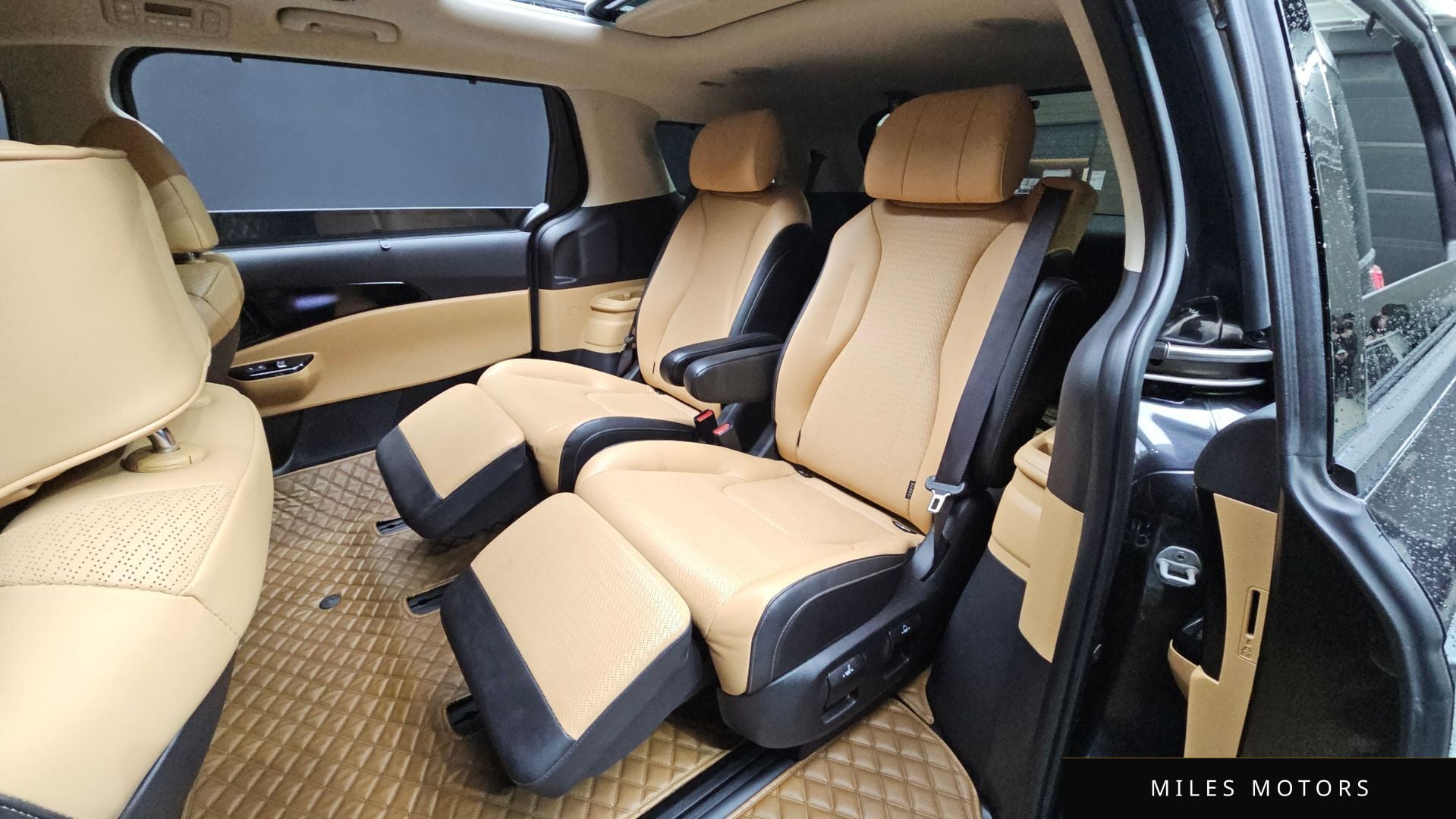 Kia Carnival 2022 — миниатюра 12