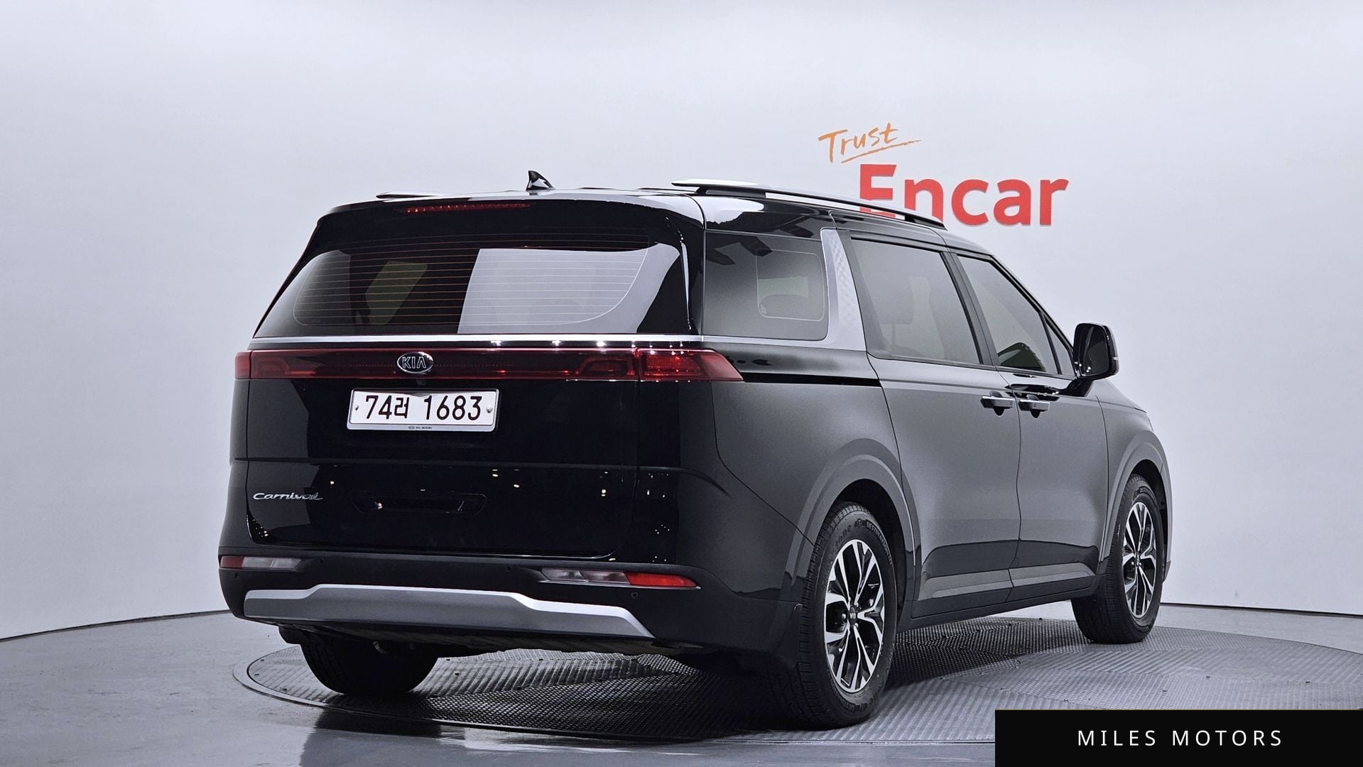 Kia Carnival 2021 — миниатюра 2
