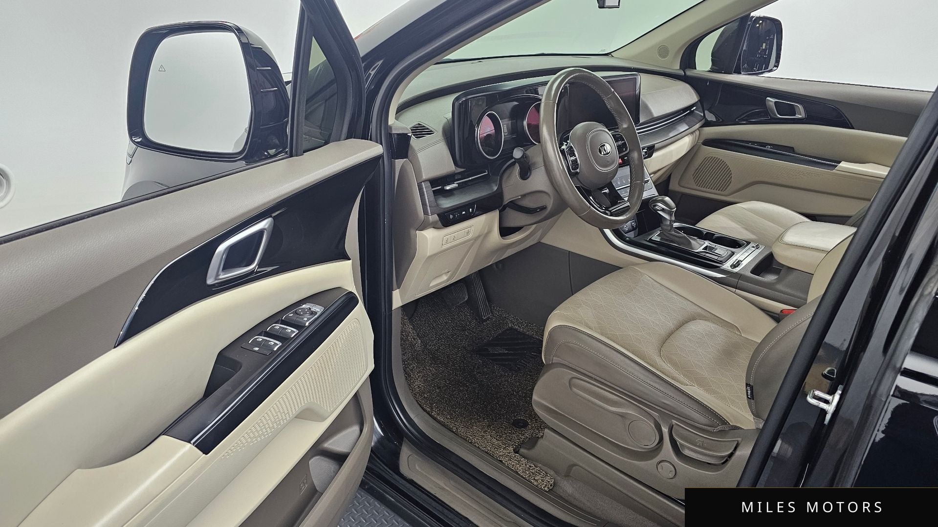Kia Carnival 2021 — миниатюра 11