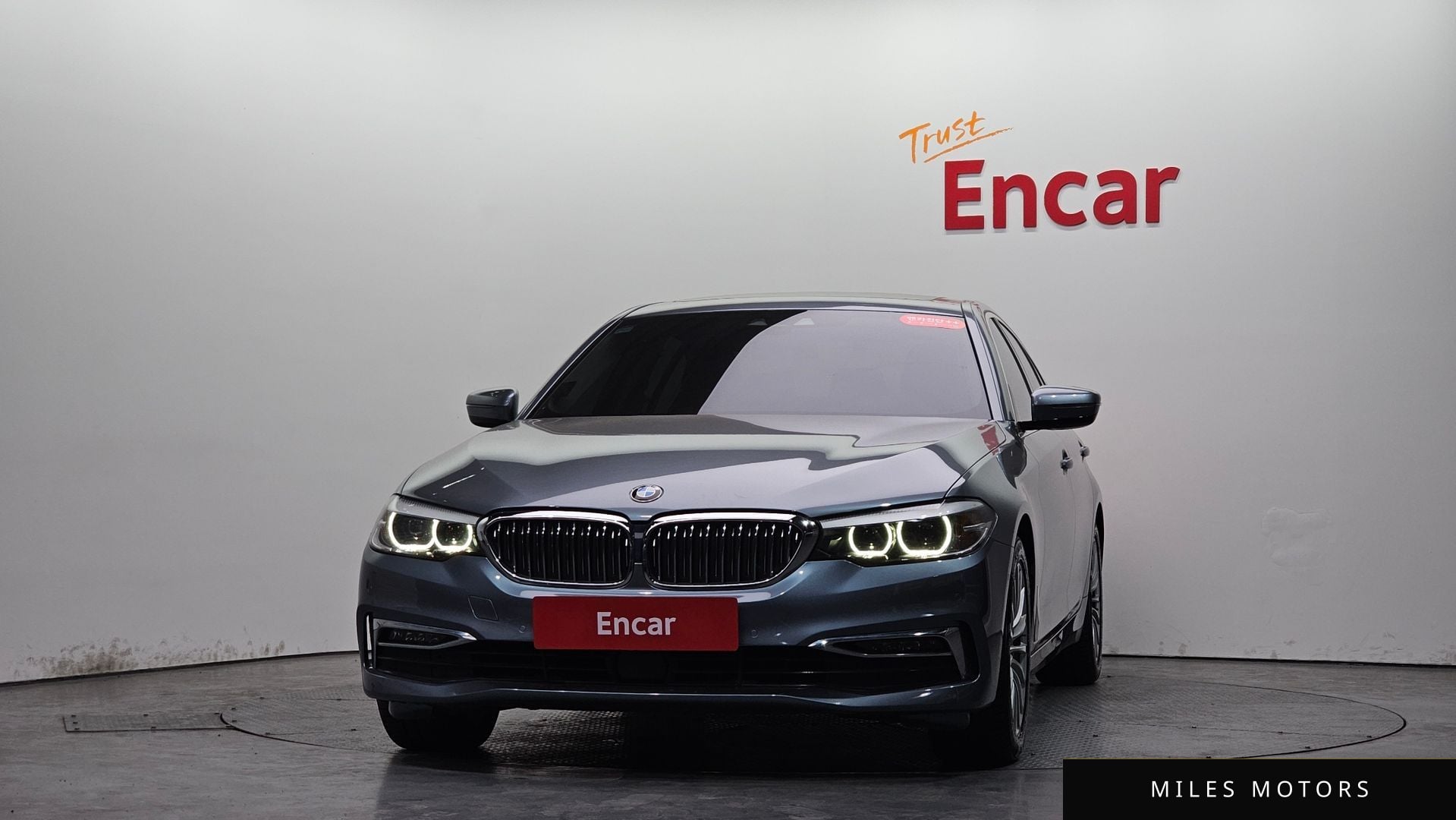 BMW 5 Series (G30) 2019 — миниатюра 2