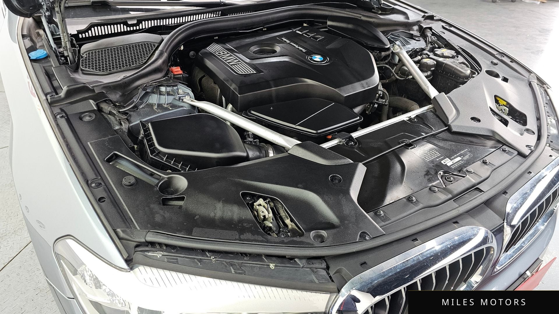BMW 5 Series (G30) 2019 — миниатюра 5