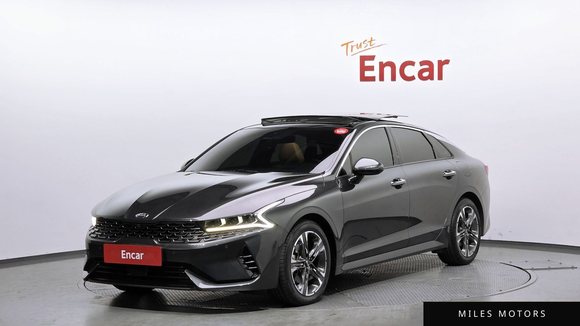Kia K5 2021 — фото 1 из 12