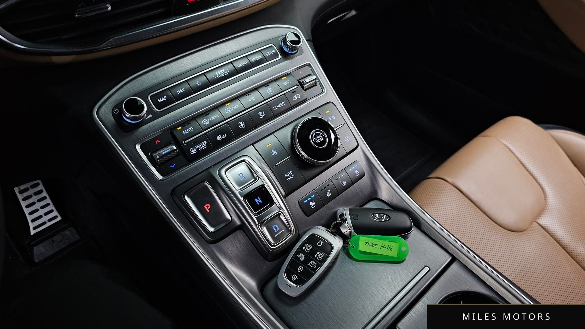 Hyundai 뉴 싼타페 2022 — миниатюра 8