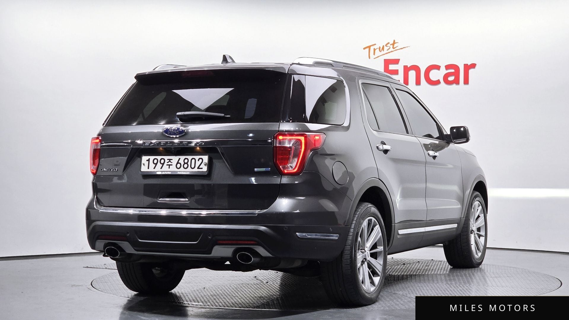 Ford Explorer 2018 — миниатюра 2