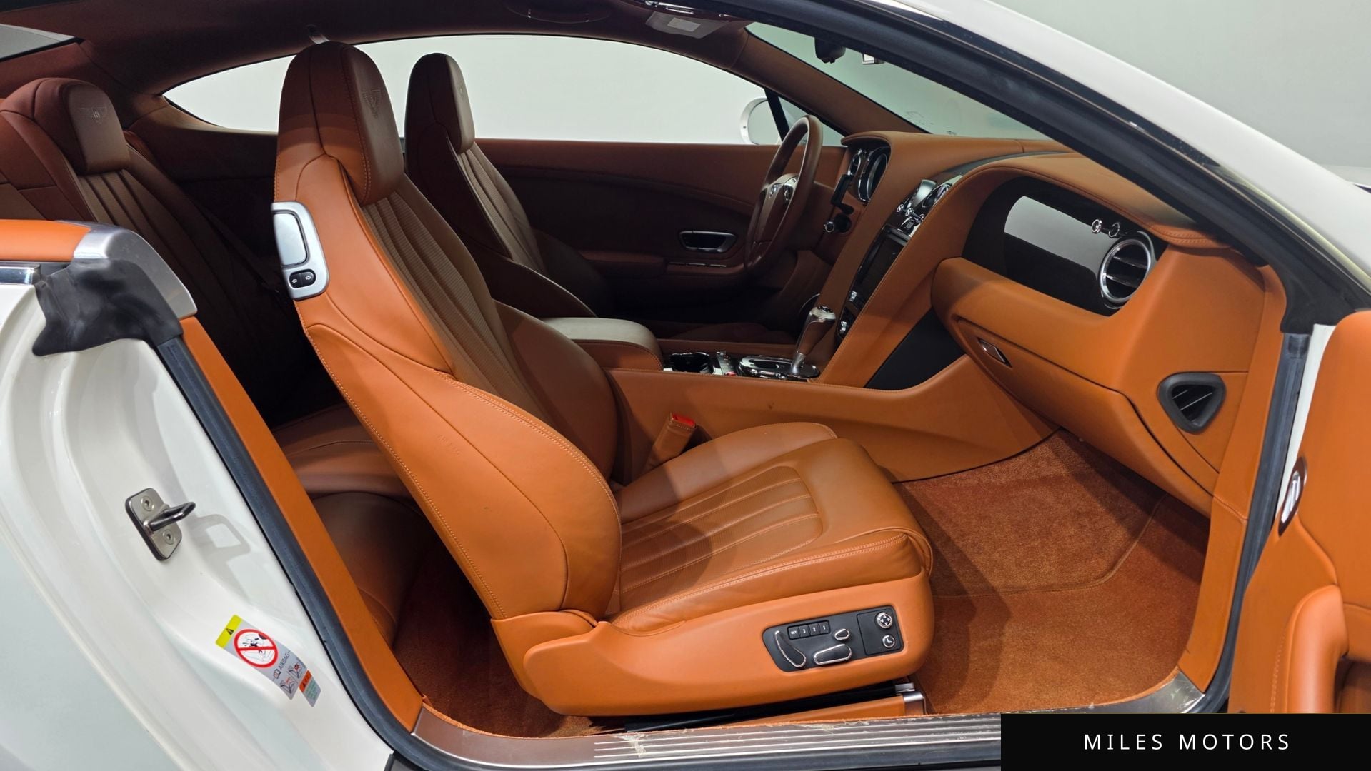 Bentley 컨티넨탈 GT 2015 — миниатюра 11