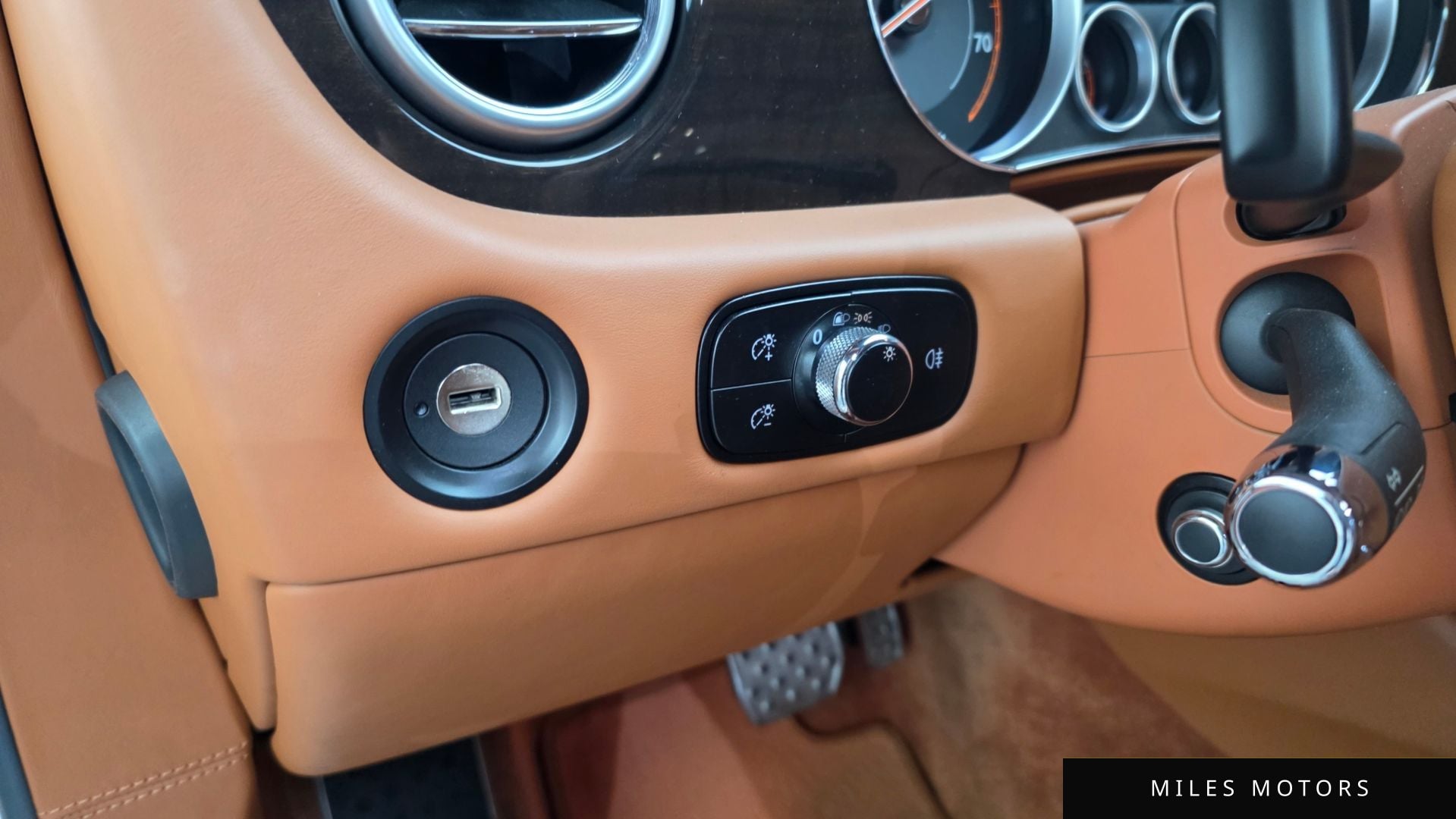 Bentley 컨티넨탈 GT 2015 — миниатюра 17