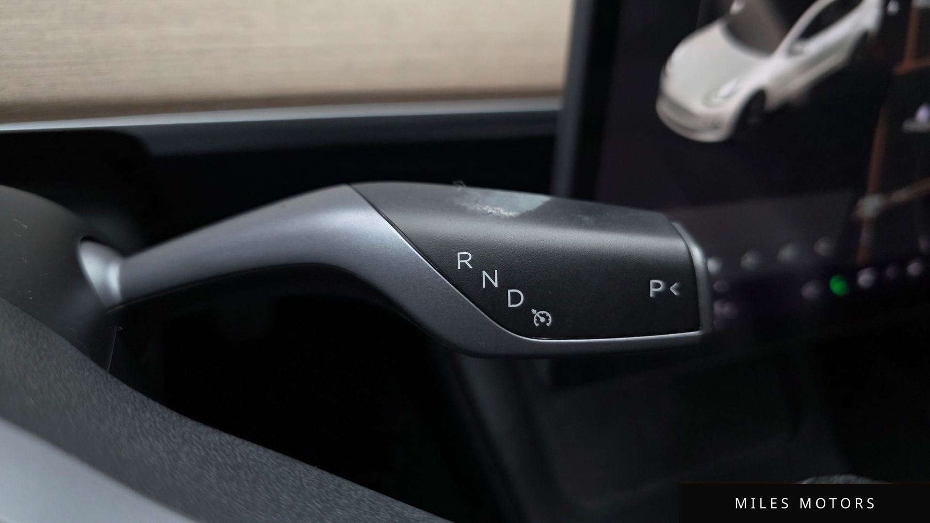 Tesla Model 3 2022 — миниатюра 9