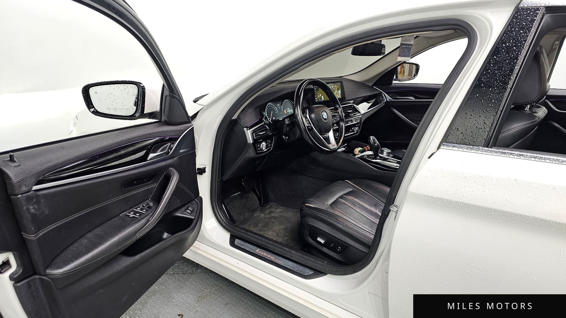 BMW 5 Series (G30) 2018 — миниатюра 10