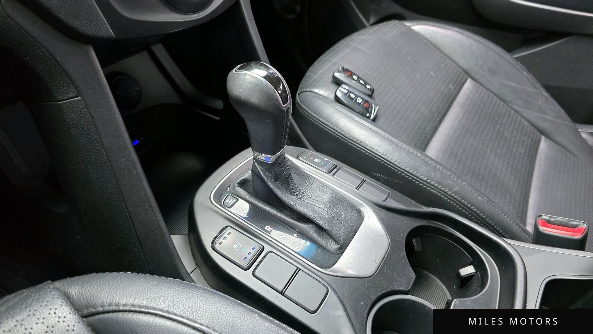 Hyundai Santafe 2014 — миниатюра 9