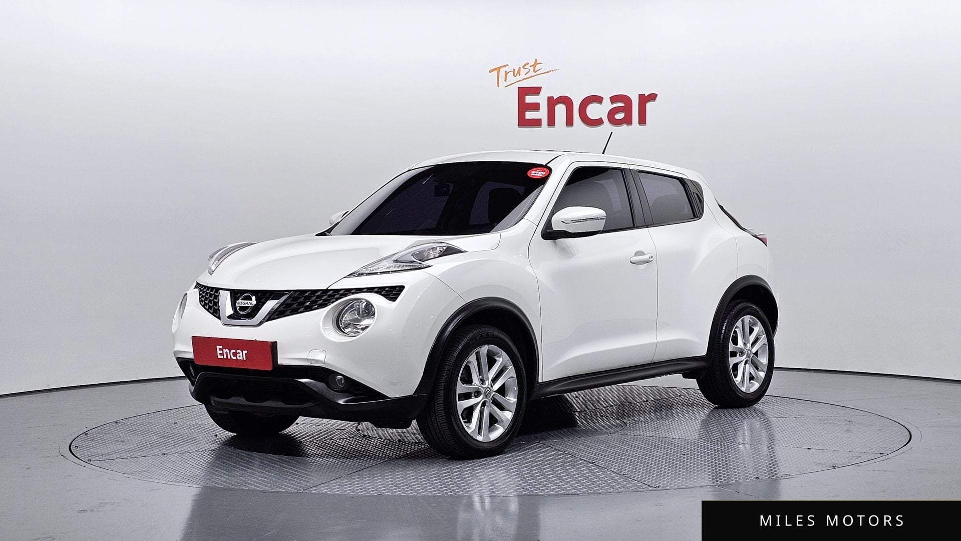 Nissan Juke 2016 — фото 1 из 12