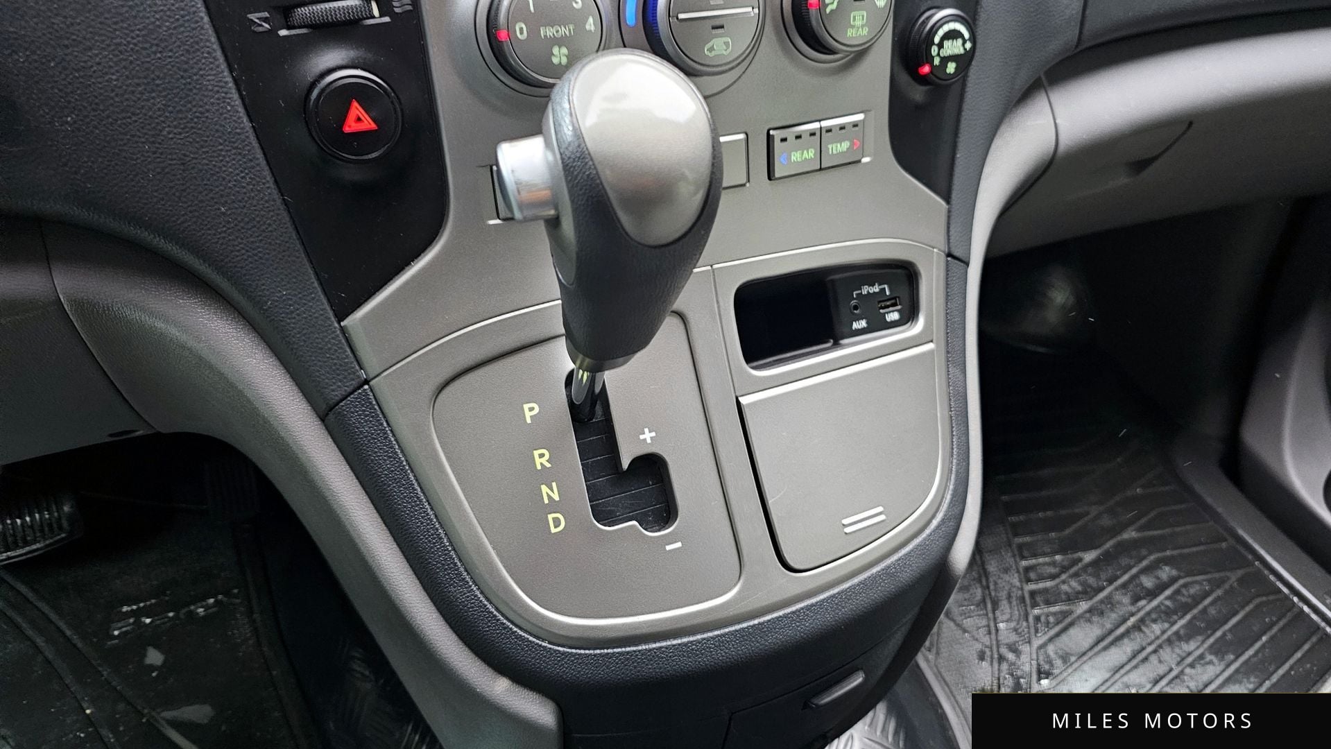 Hyundai Starex 2015 — миниатюра 9