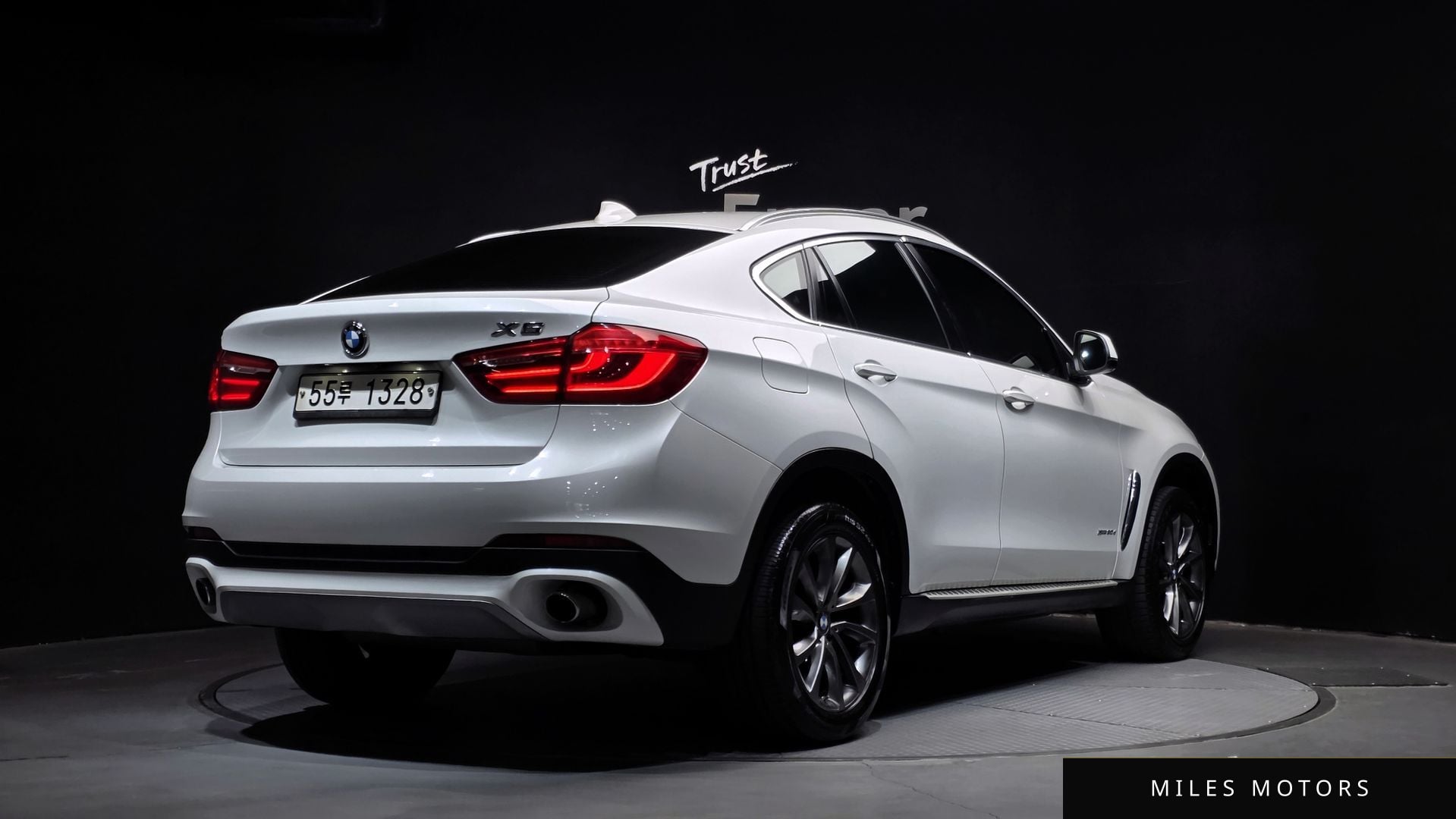 BMW X6 (F16) 2017 — миниатюра 2