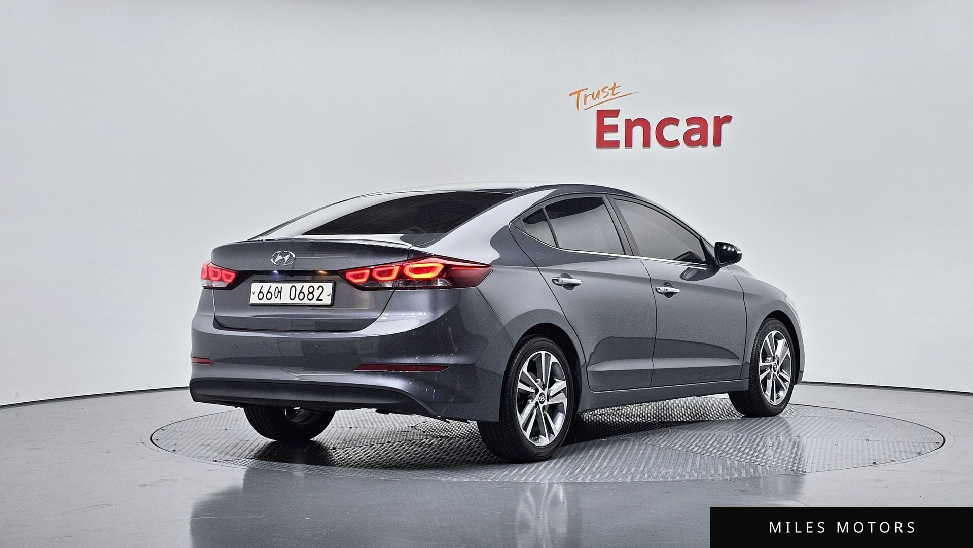 Hyundai AVANTE 2016 — миниатюра 2