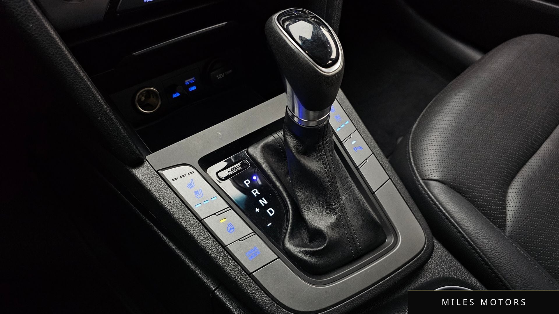Hyundai AVANTE 2016 — миниатюра 9