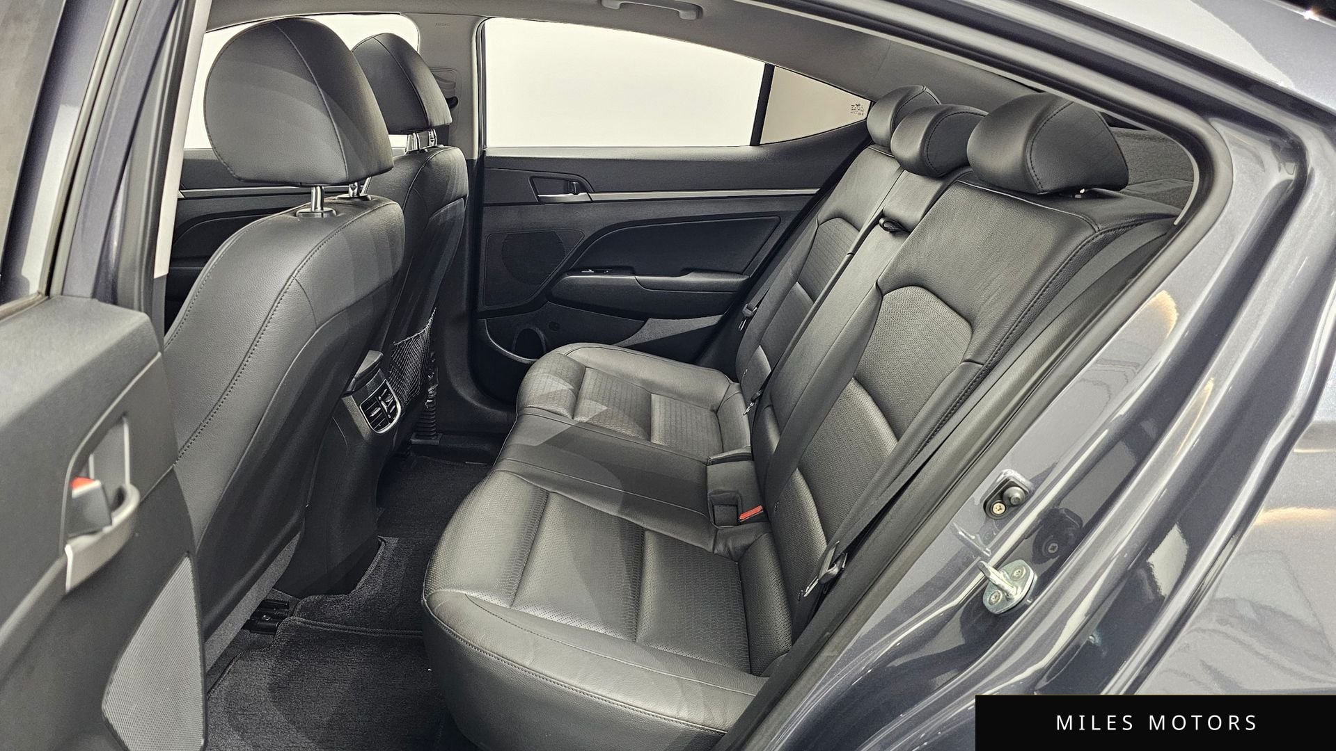 Hyundai AVANTE 2016 — миниатюра 12