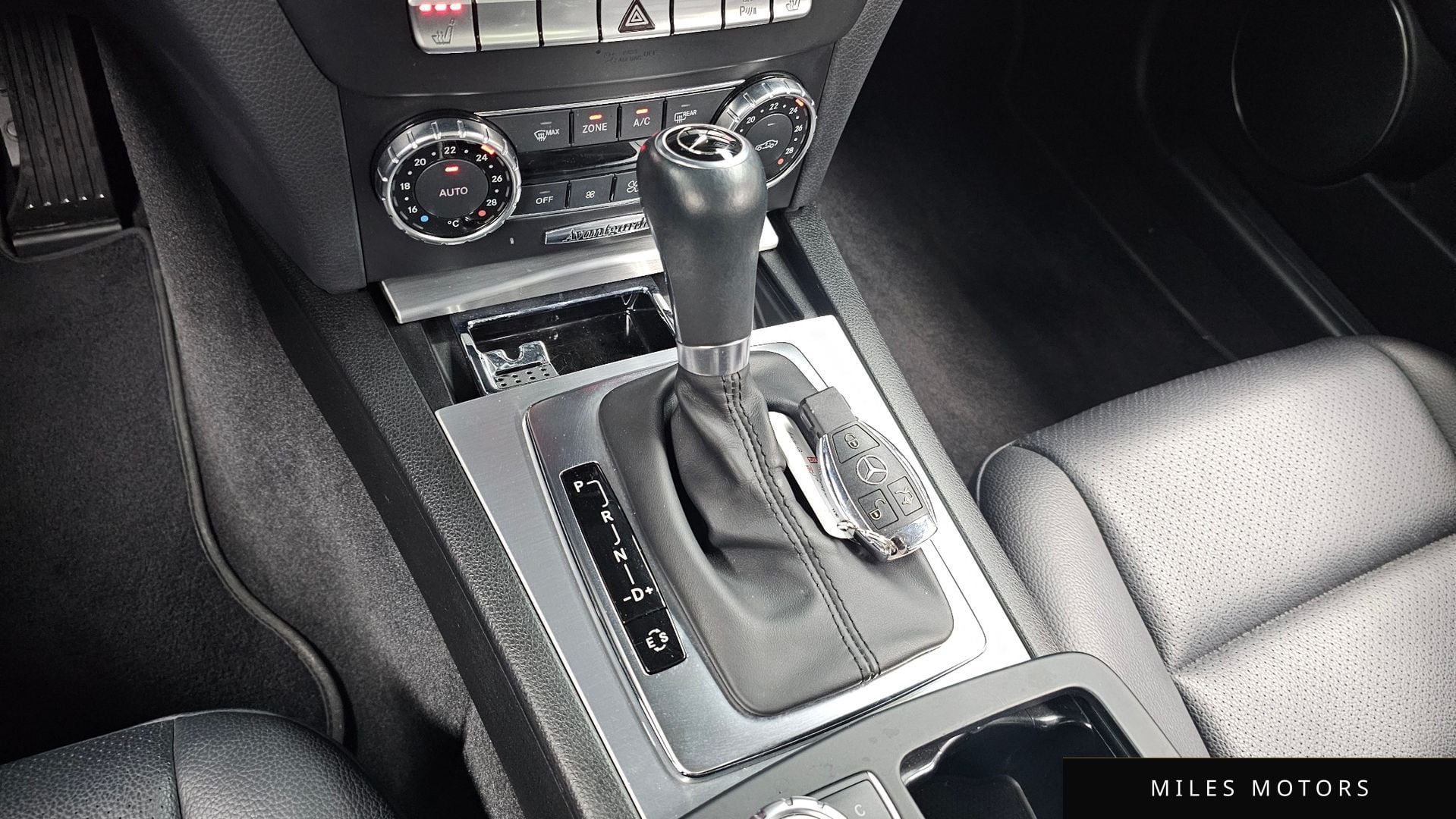 Mercedes-Benz C-Class W204 2012 — миниатюра 9