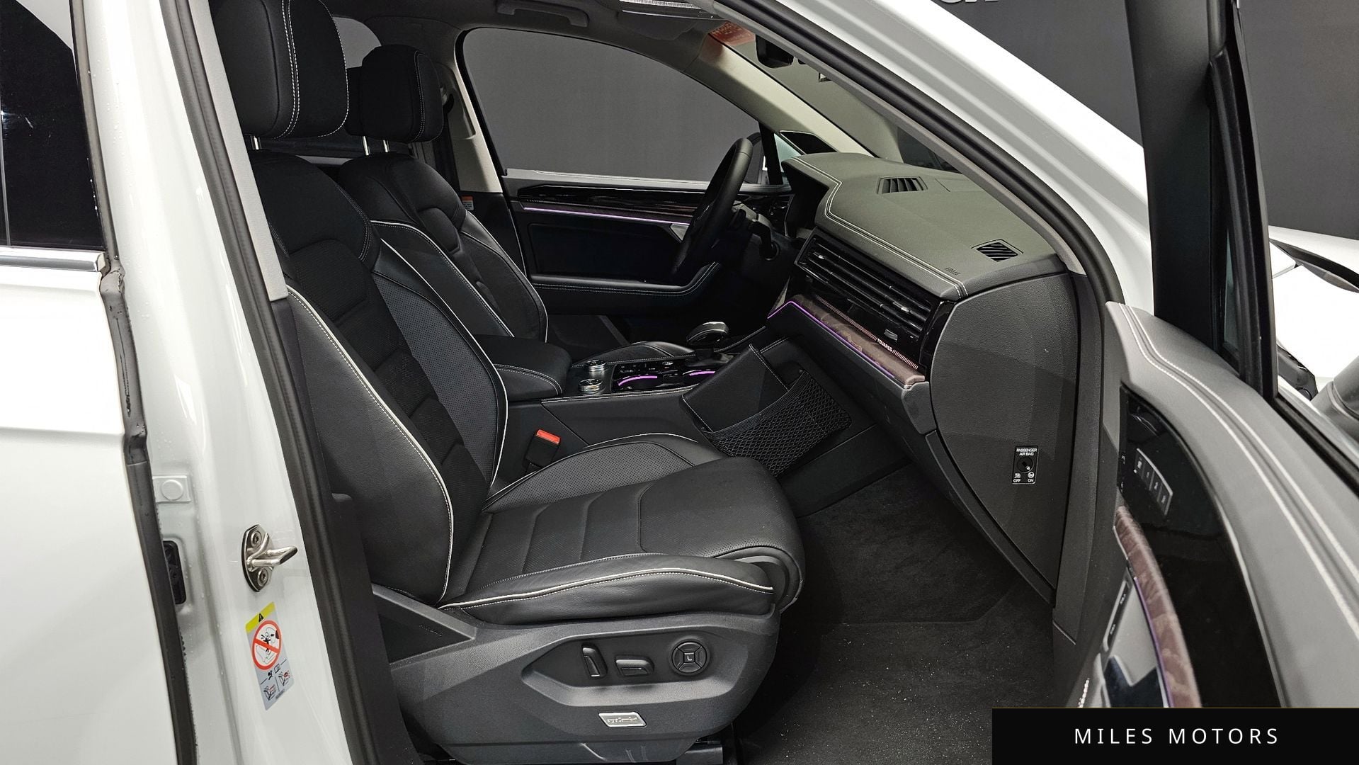 Volkswagen Touareg 2024 — миниатюра 11