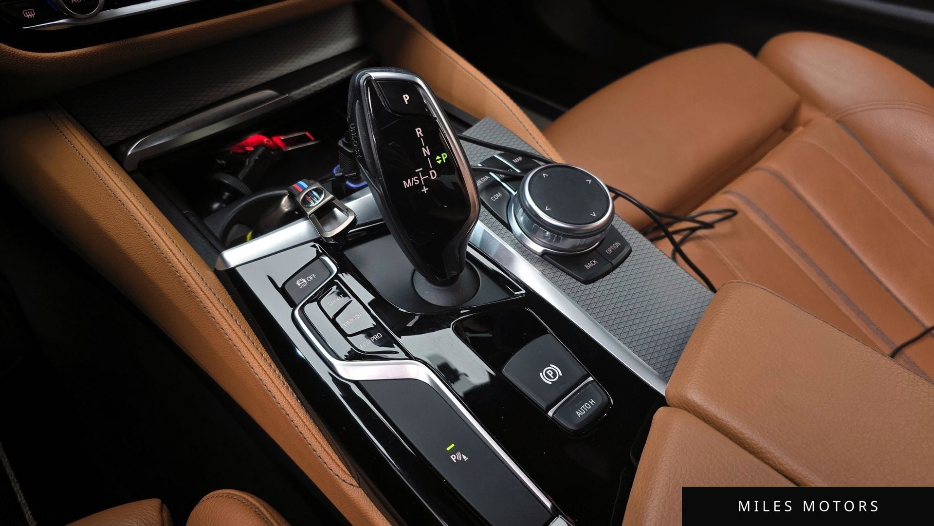 BMW 5 Series (G30) 2018 — миниатюра 9