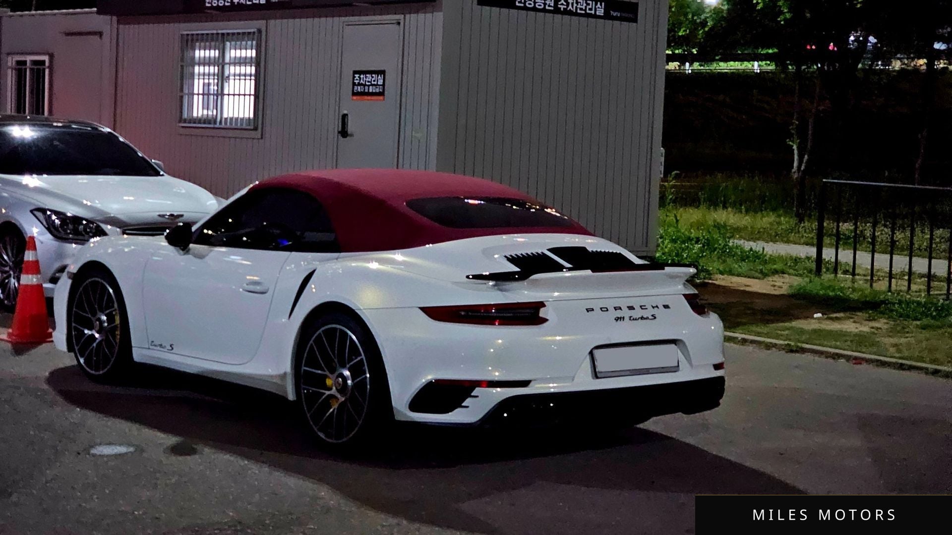 Porsche 911 2019 — миниатюра 4