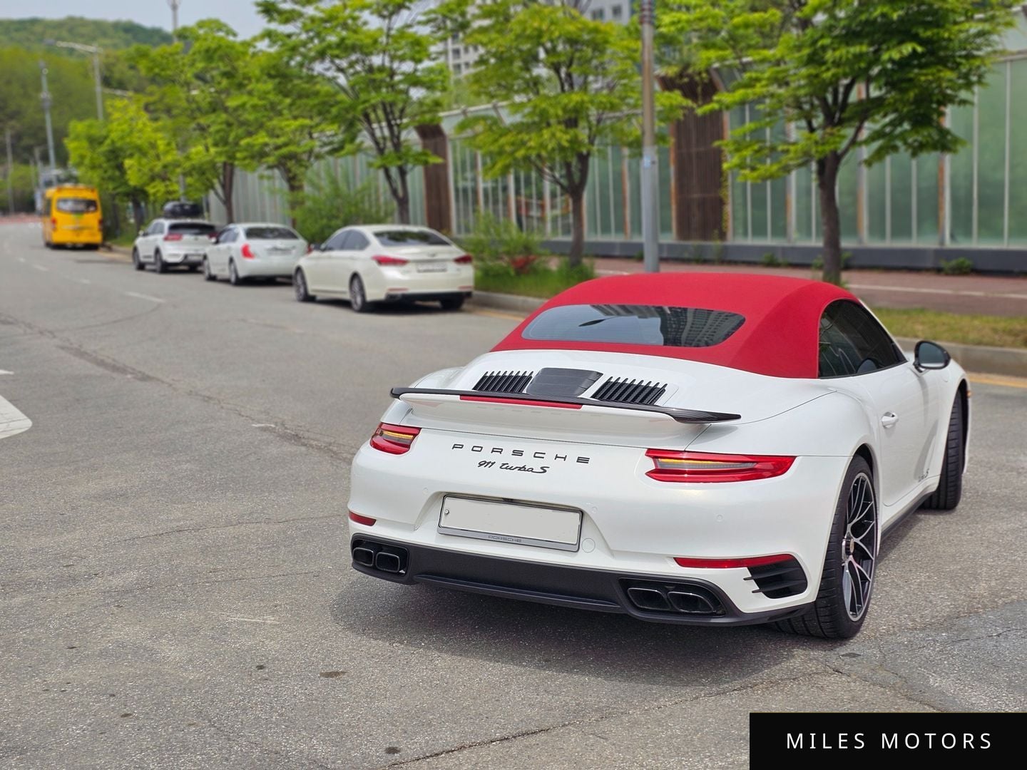 Porsche 911 2019 — миниатюра 5