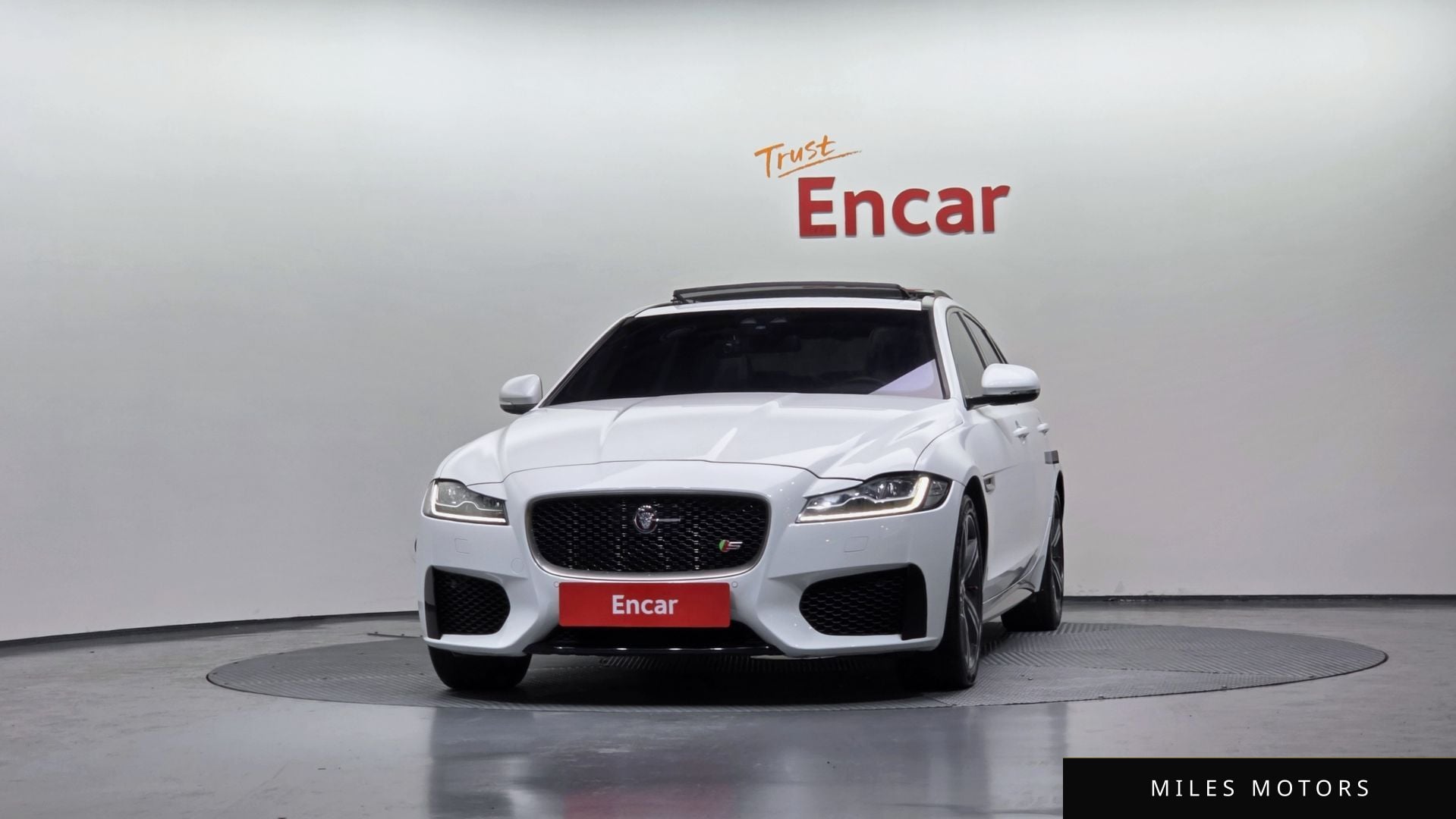 Jaguar XF (X260) 2017 — миниатюра 3