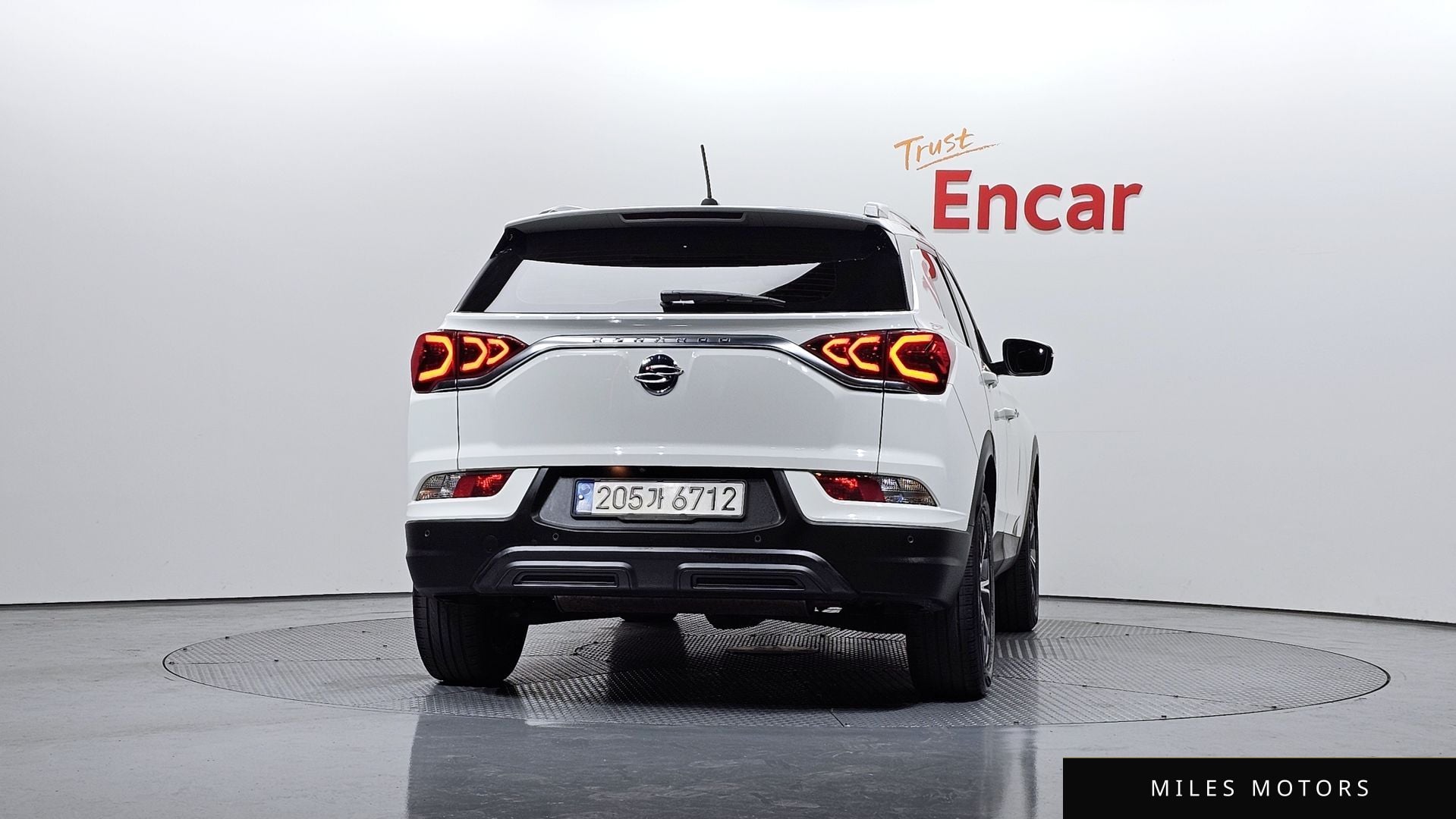 KG Mobility Beautiful Korando 2021 — миниатюра 4
