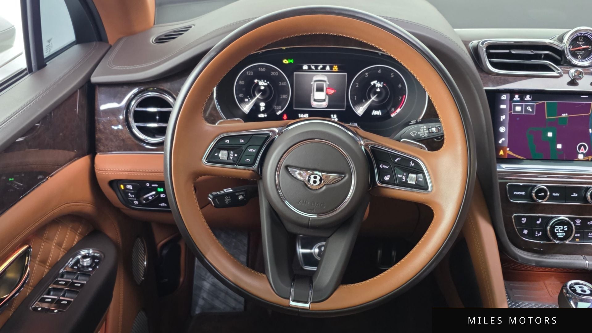 Bentley 벤테이가 2021 — миниатюра 13