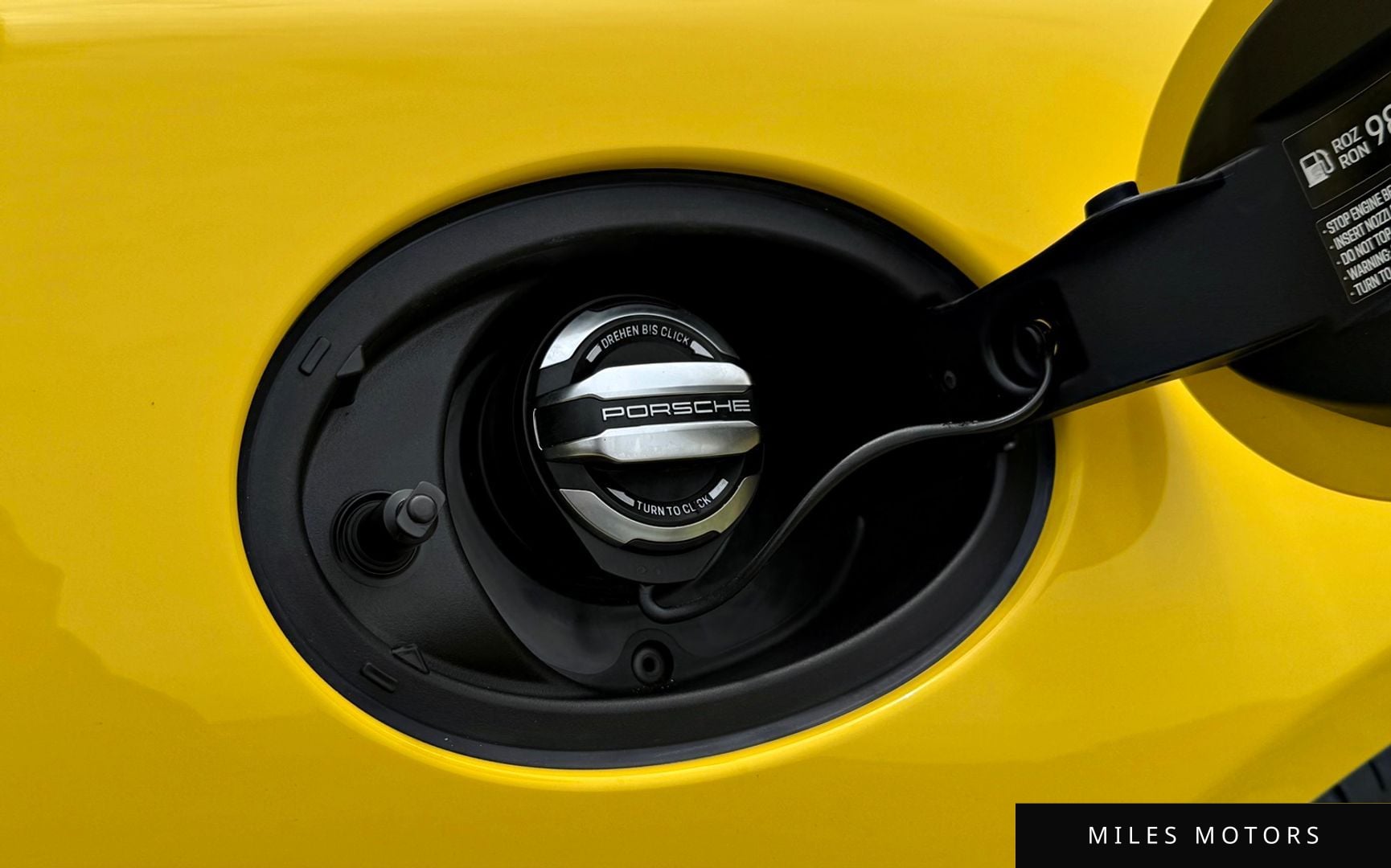 Porsche 911 (992) 2020 — миниатюра 8